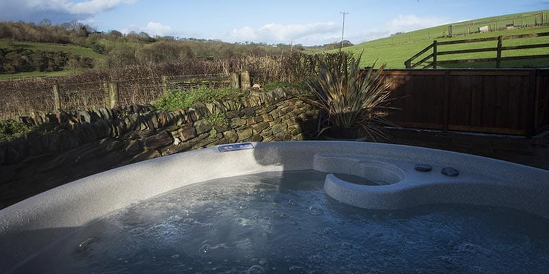 Meadow Barn Hot Tub at Devon Country Barns